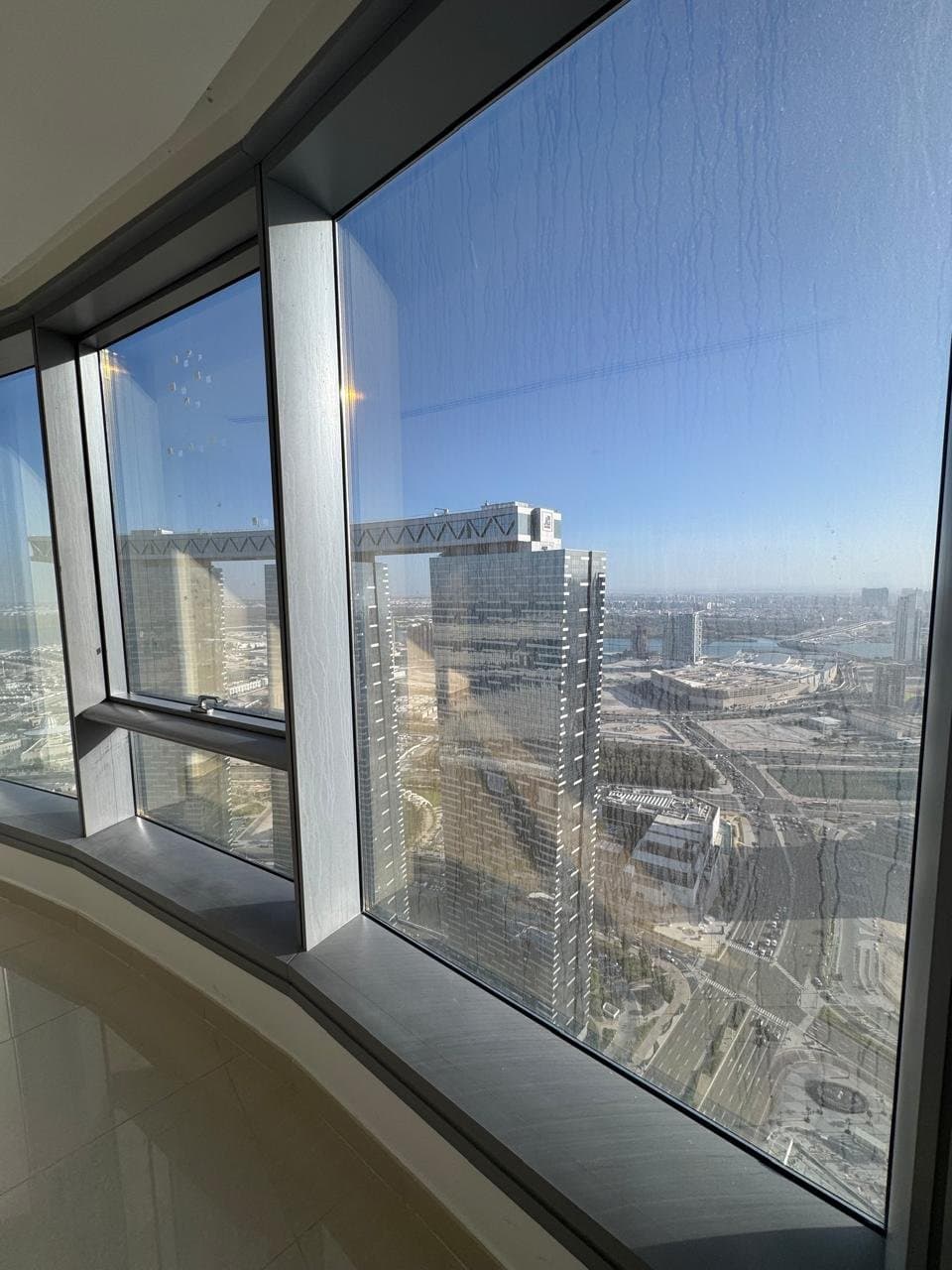 Stunning View | Spacious Unit | Vacant, 9