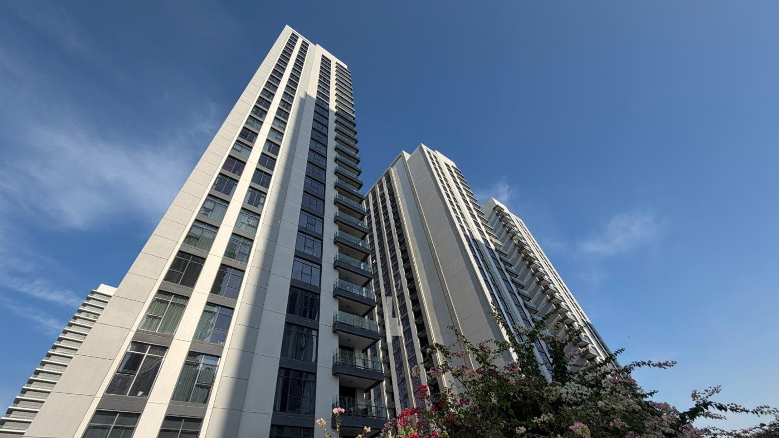 Elegant Unit | Balcony | Ready to move in, 2