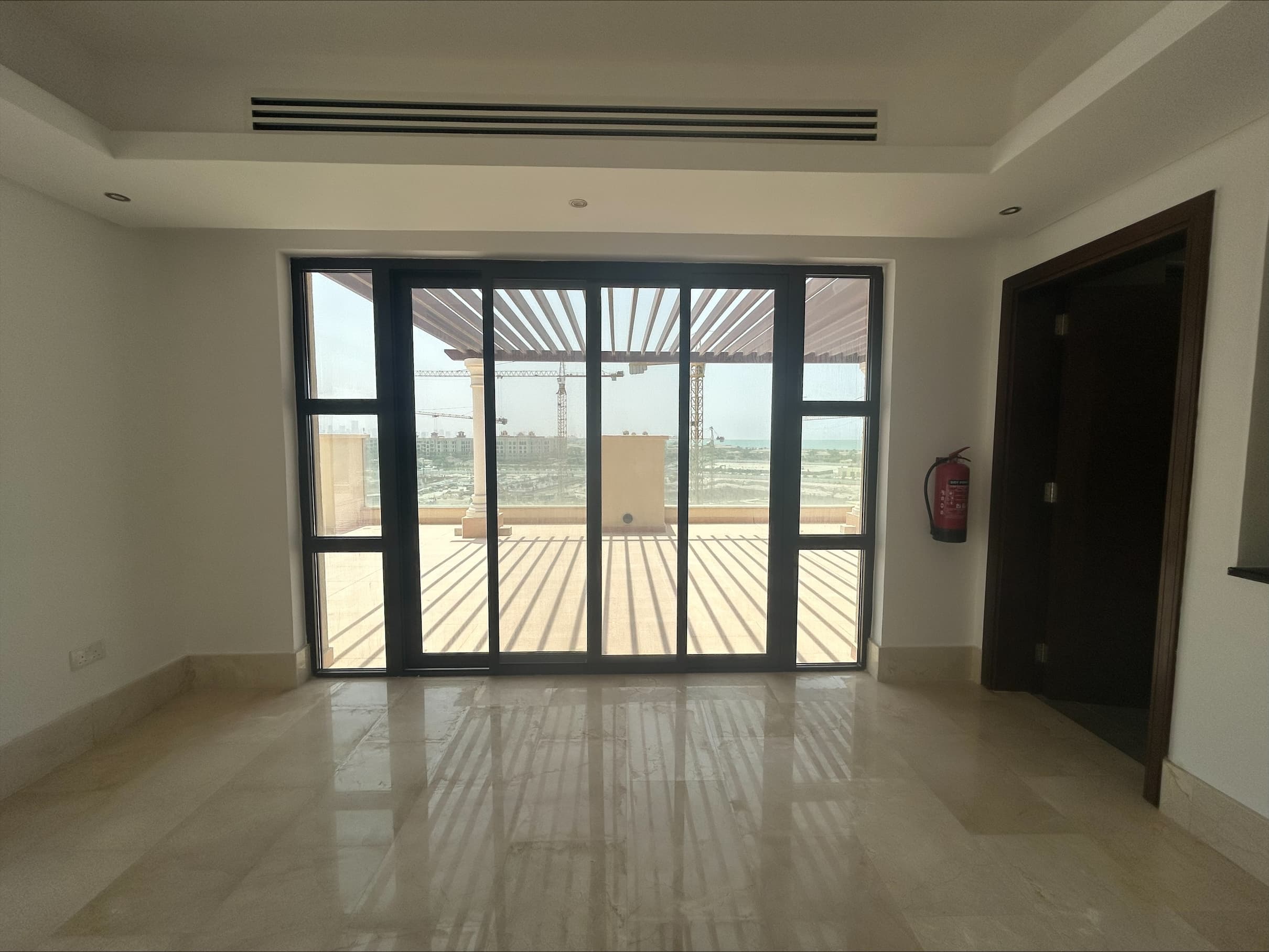 Luxurious Penthouse | Amazing Views | Vacant — 6