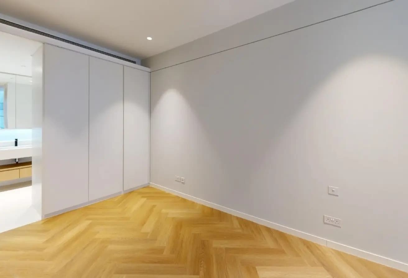 Stunning 1BR | Community View | Prime Location, 3