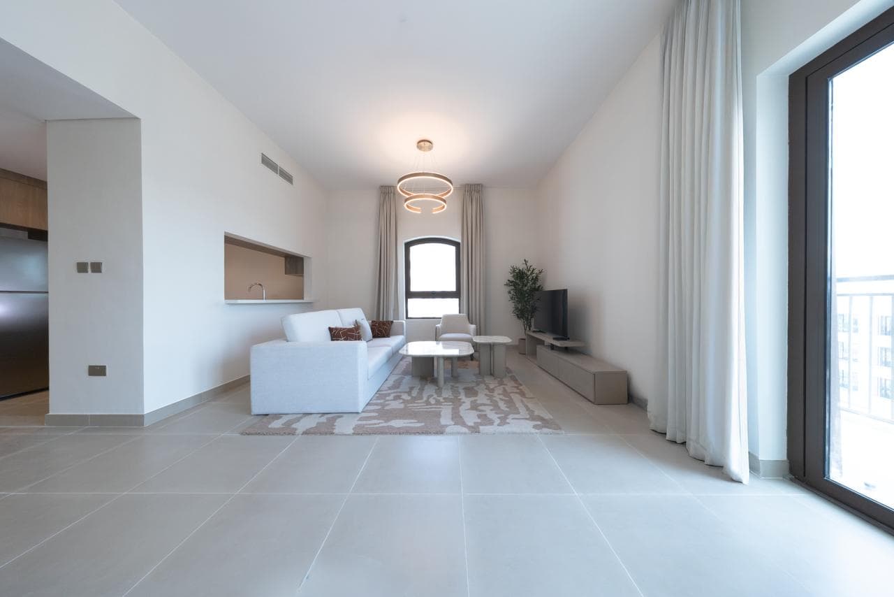 Elegant 1BR | Ideal Location | Fully Furnished