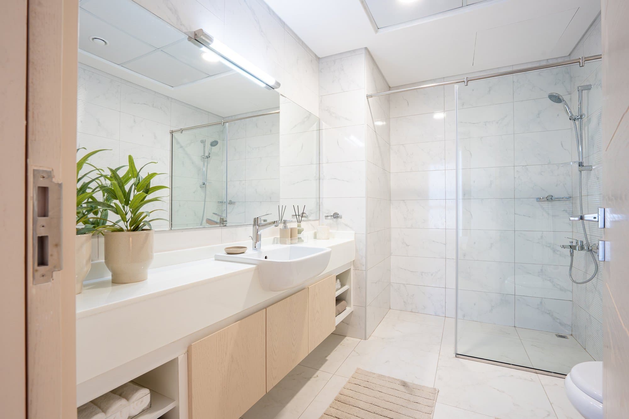 Luxurious Furnished Apt | High Floor | 0 Commi, 11