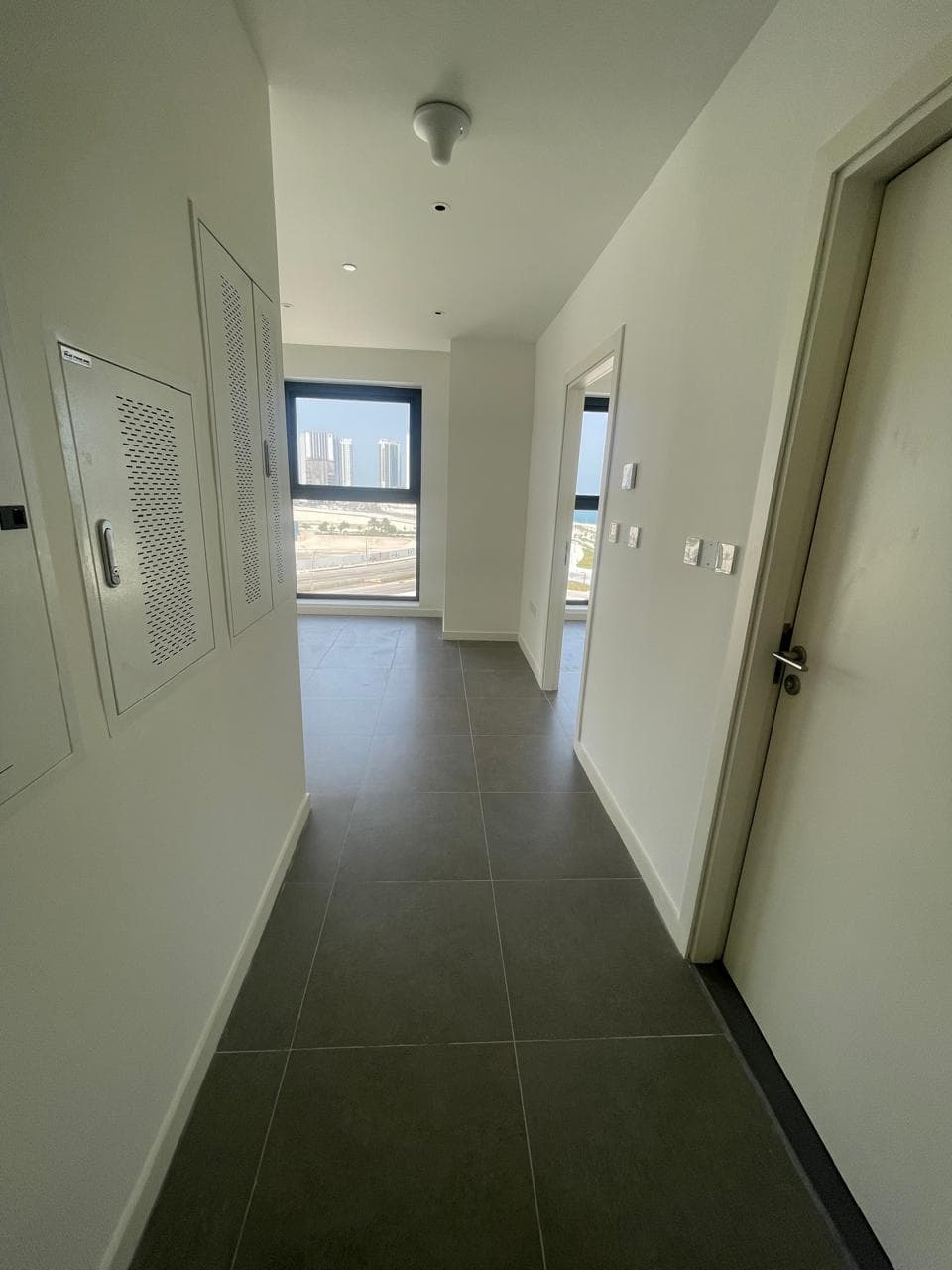 Elegant 1BR | Stunning View | Prime Location — 6