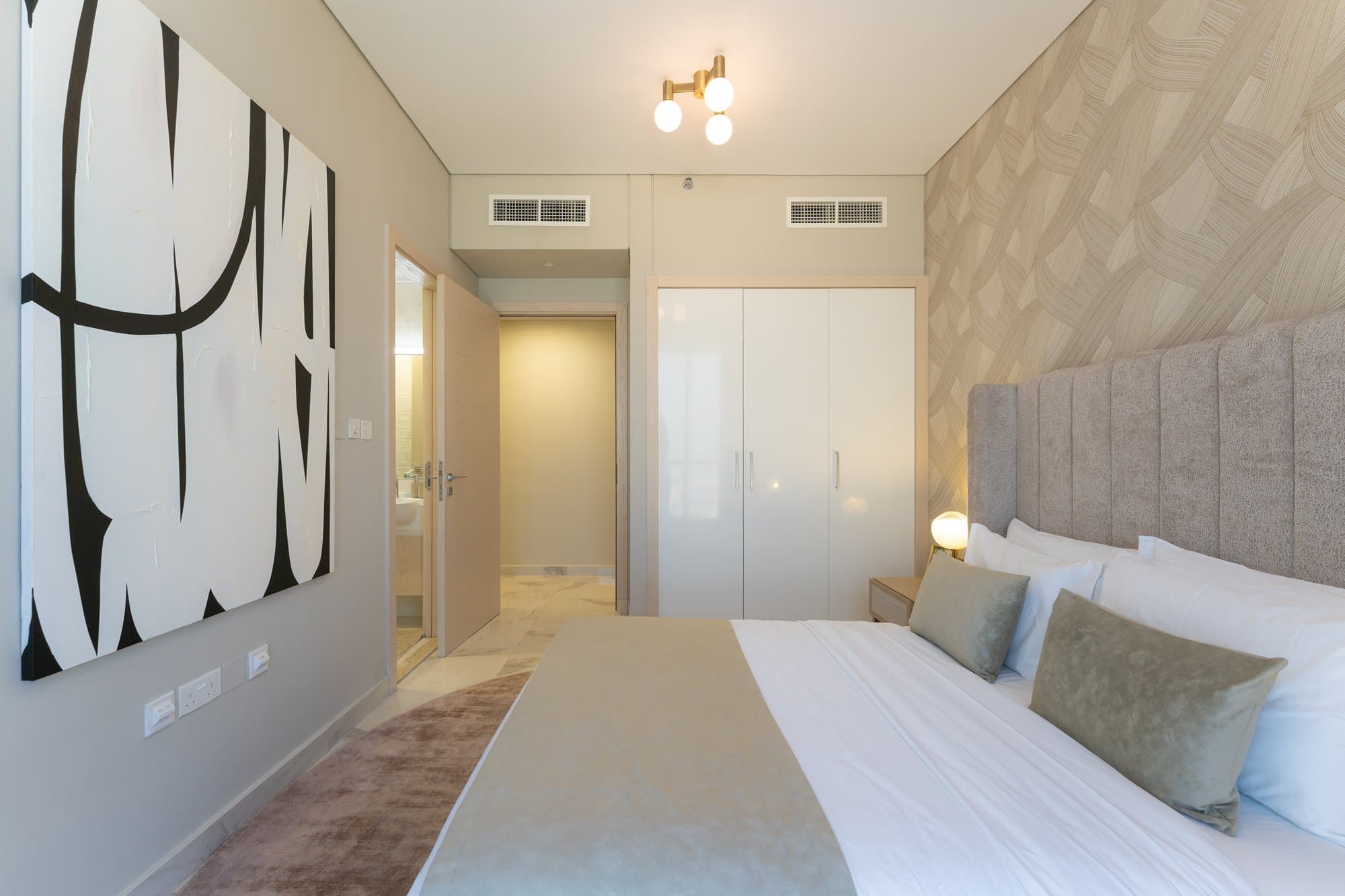 0 Commission | Luxurious Apartment | Vacant, 21