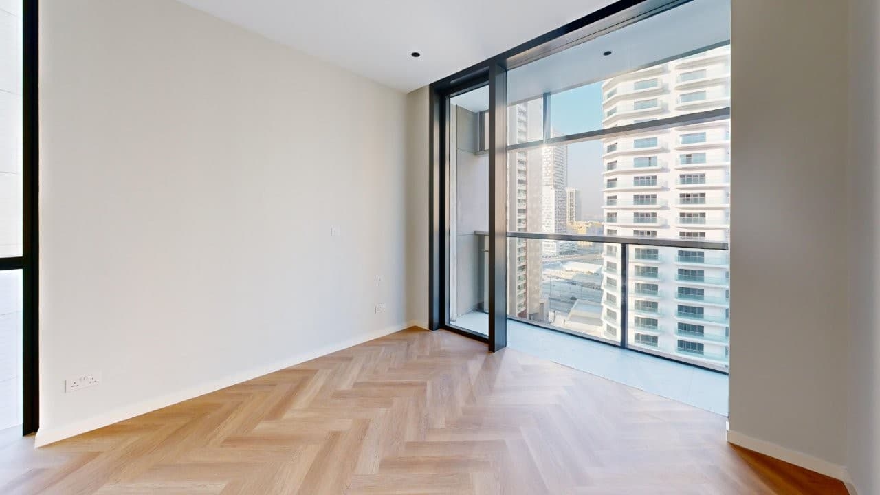 Modern 2BR | Canal View | Prime Location, 4