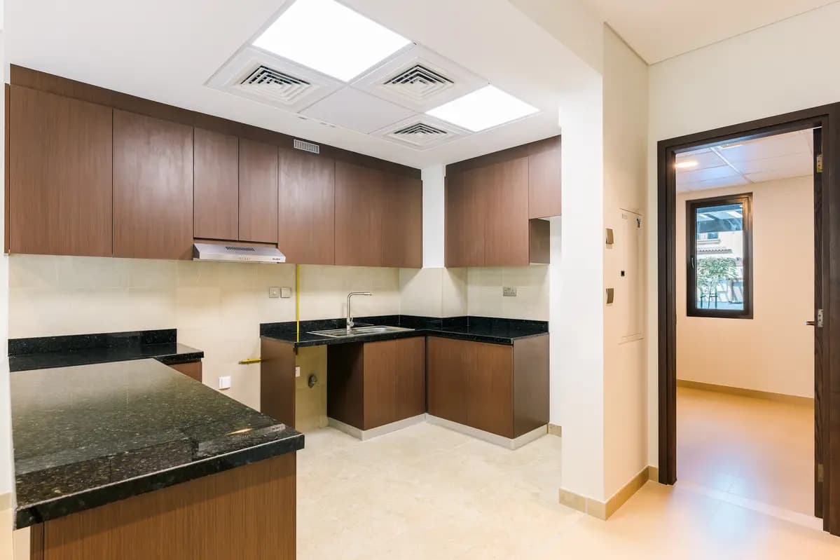 Elegant 3BR+M | Modern Living | Ready to move — 4
