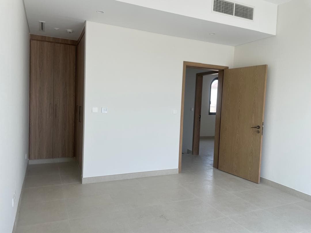 Luxury 2BR TH | Modern Living | Ready to move, 5