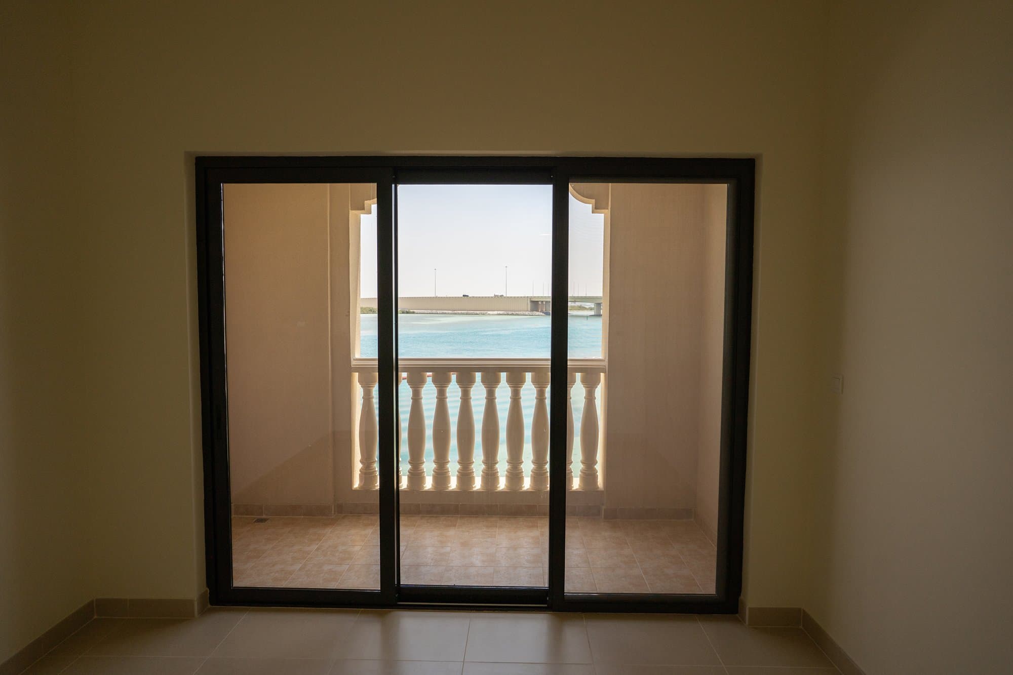 Partial Sea View | Spacious Apt. | Prime Location — 12