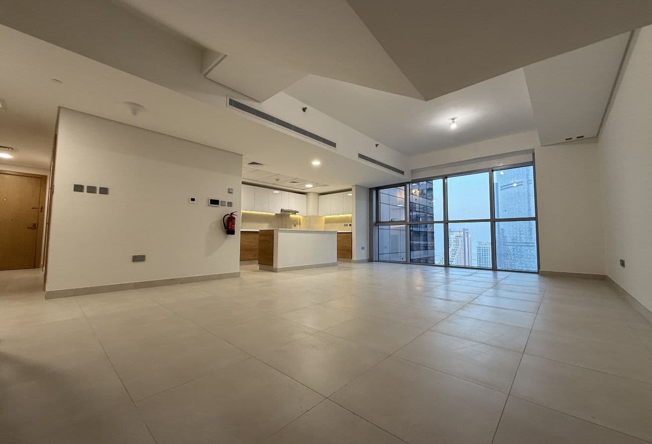 Stunning 2BR+M | Duplex | Great Location — 3