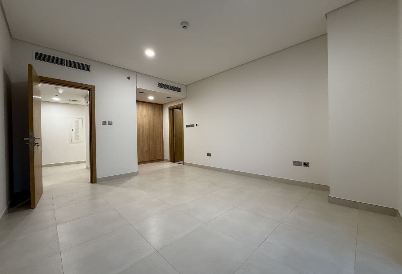 Stunning 2BR+M | Duplex | Great Location — 6