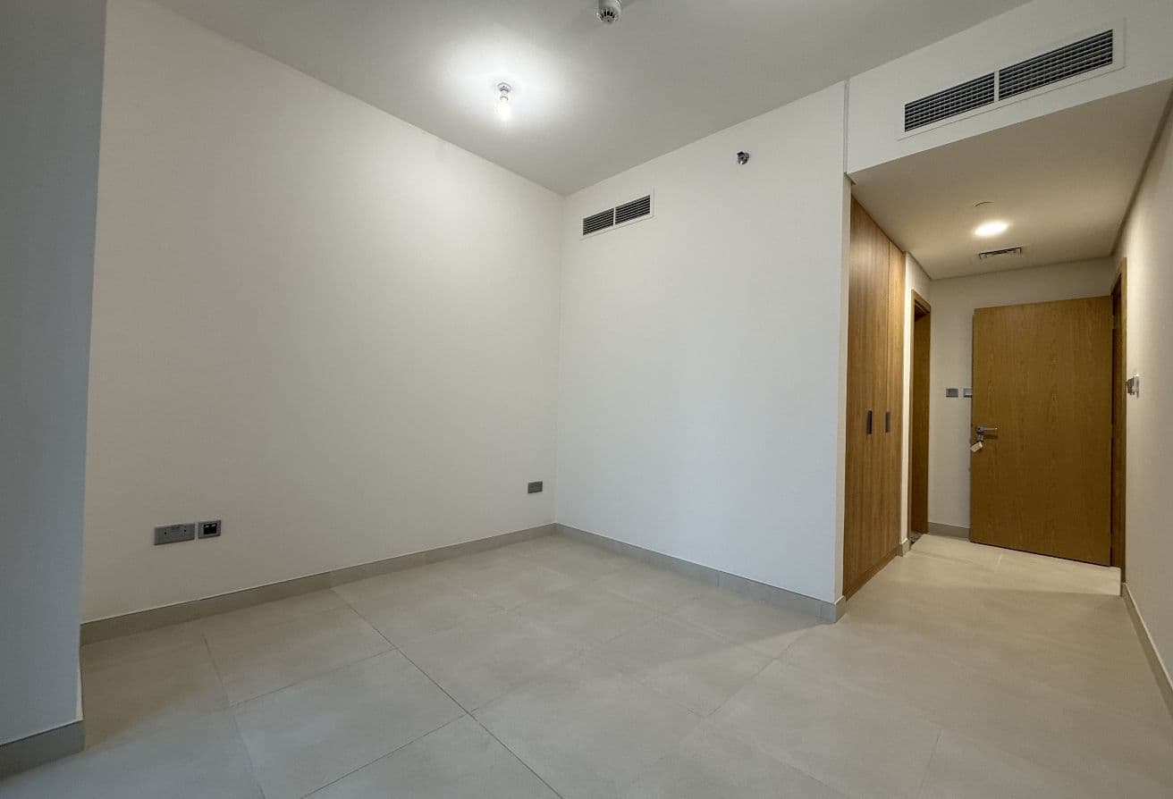 Stunning 2BR+M | Duplex | Great Location — 9