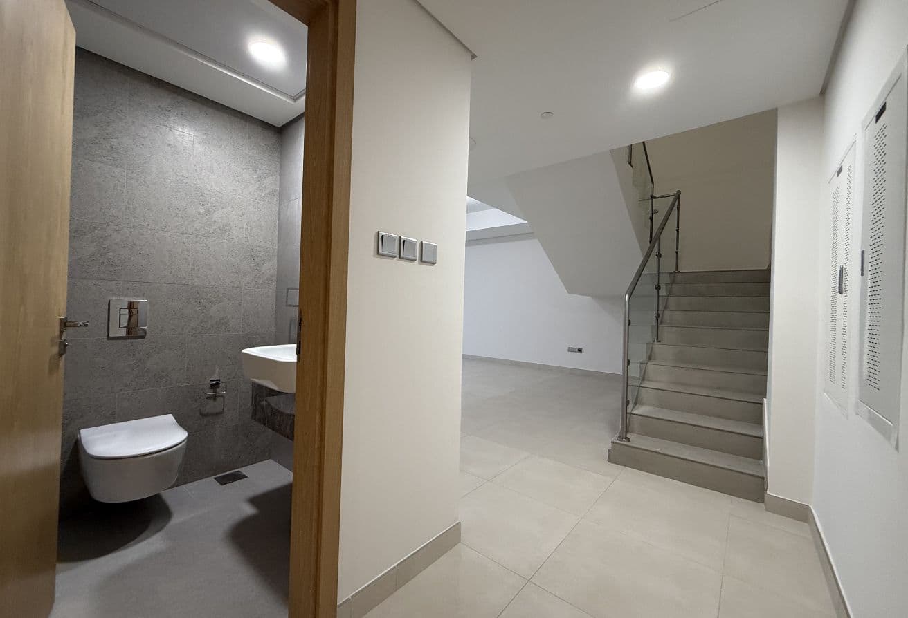 Stunning 2BR+M | Duplex | Great Location — 5