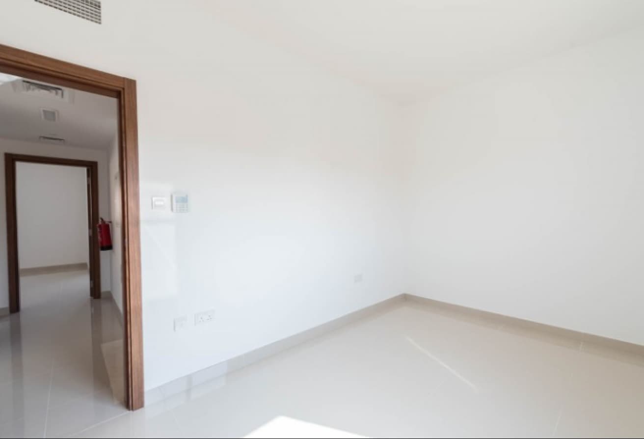 Single Row | Corner Unit | Peaceful Community — 5