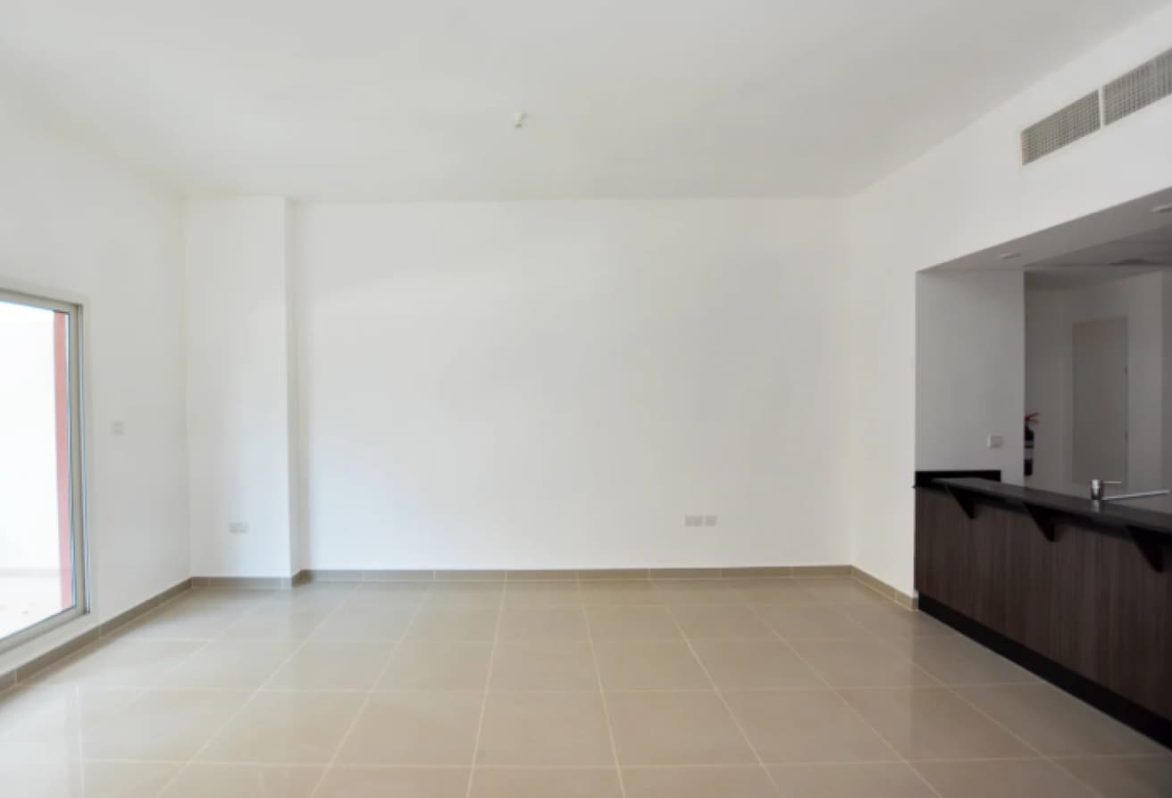 Single Row | Corner Unit | Peaceful Community — 4