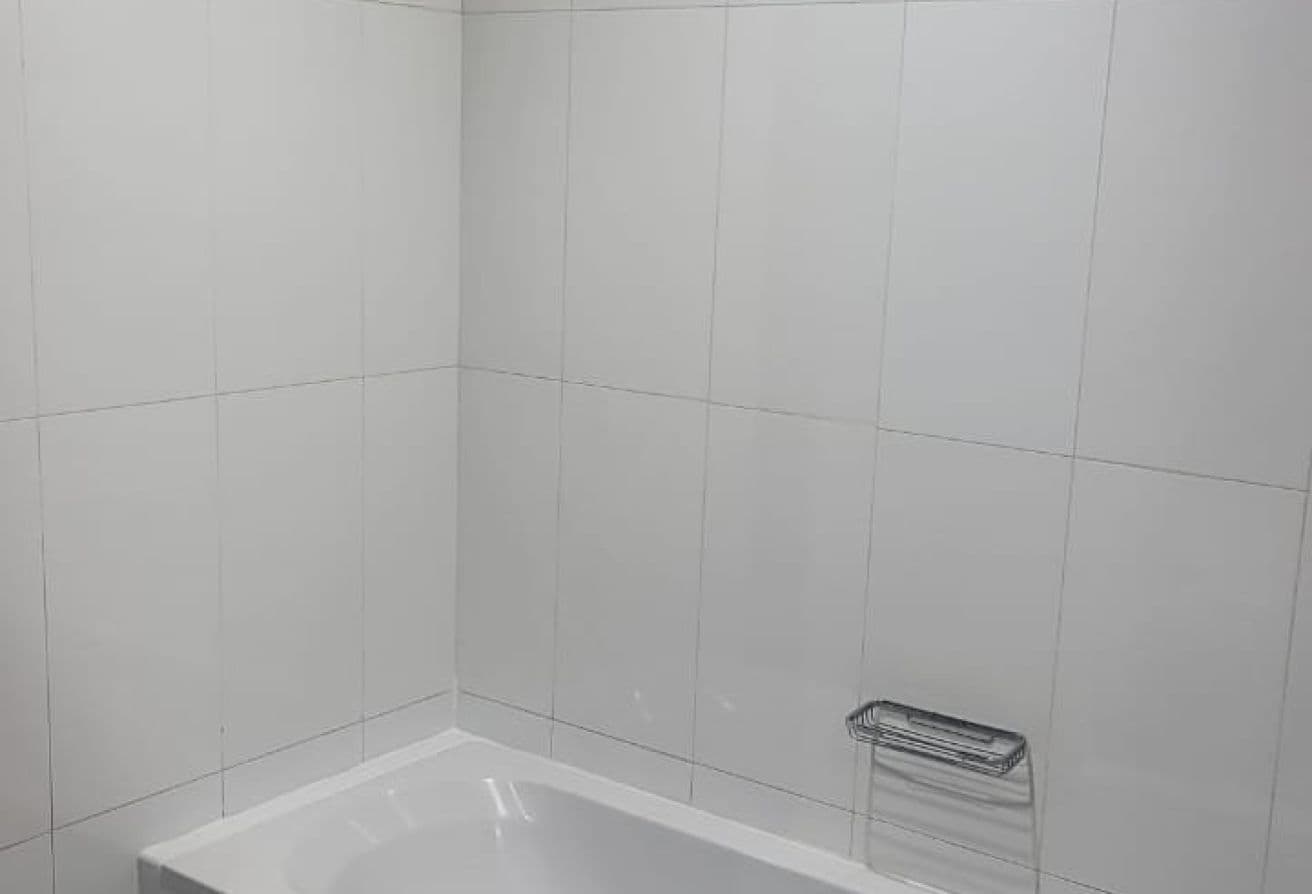 Charming Studio | Great Location | Ready to move — 6