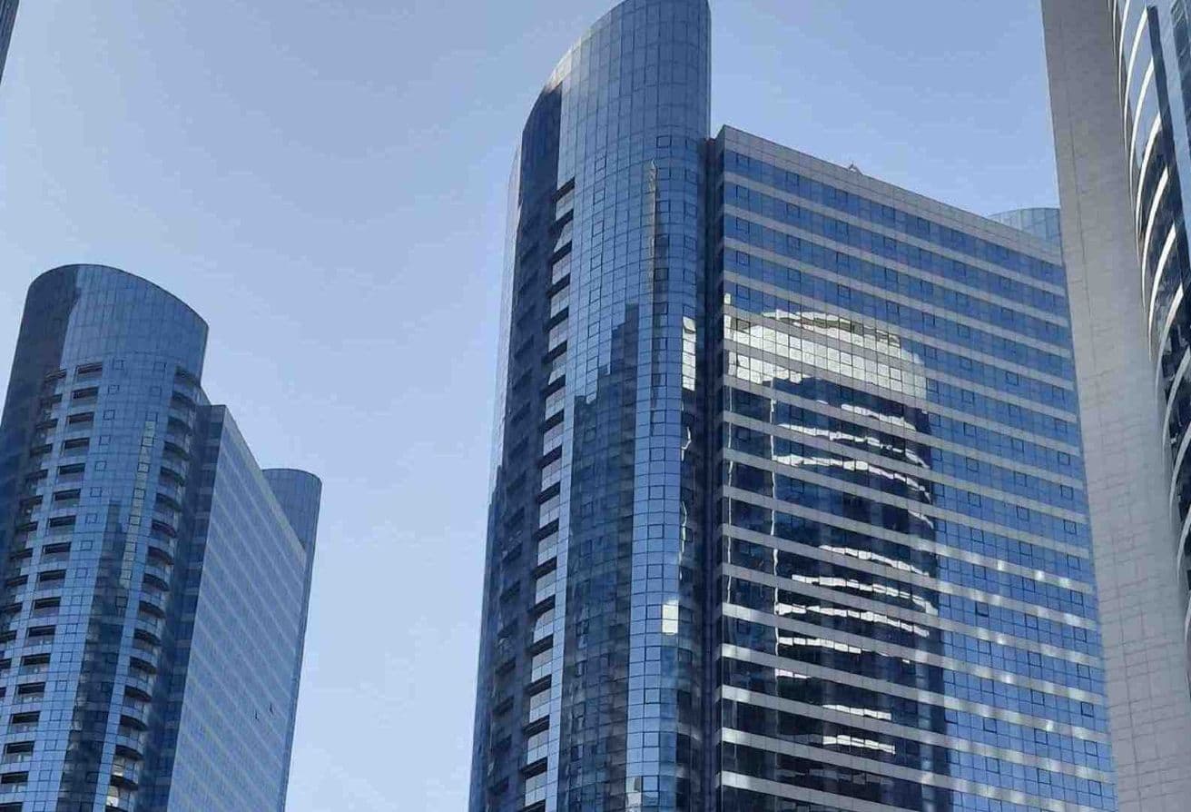 Stunning 1BR | High Floor | Prime Location — 7