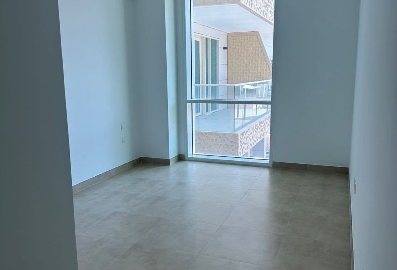 Huge Balcony | Beach Access | Pool View — 5