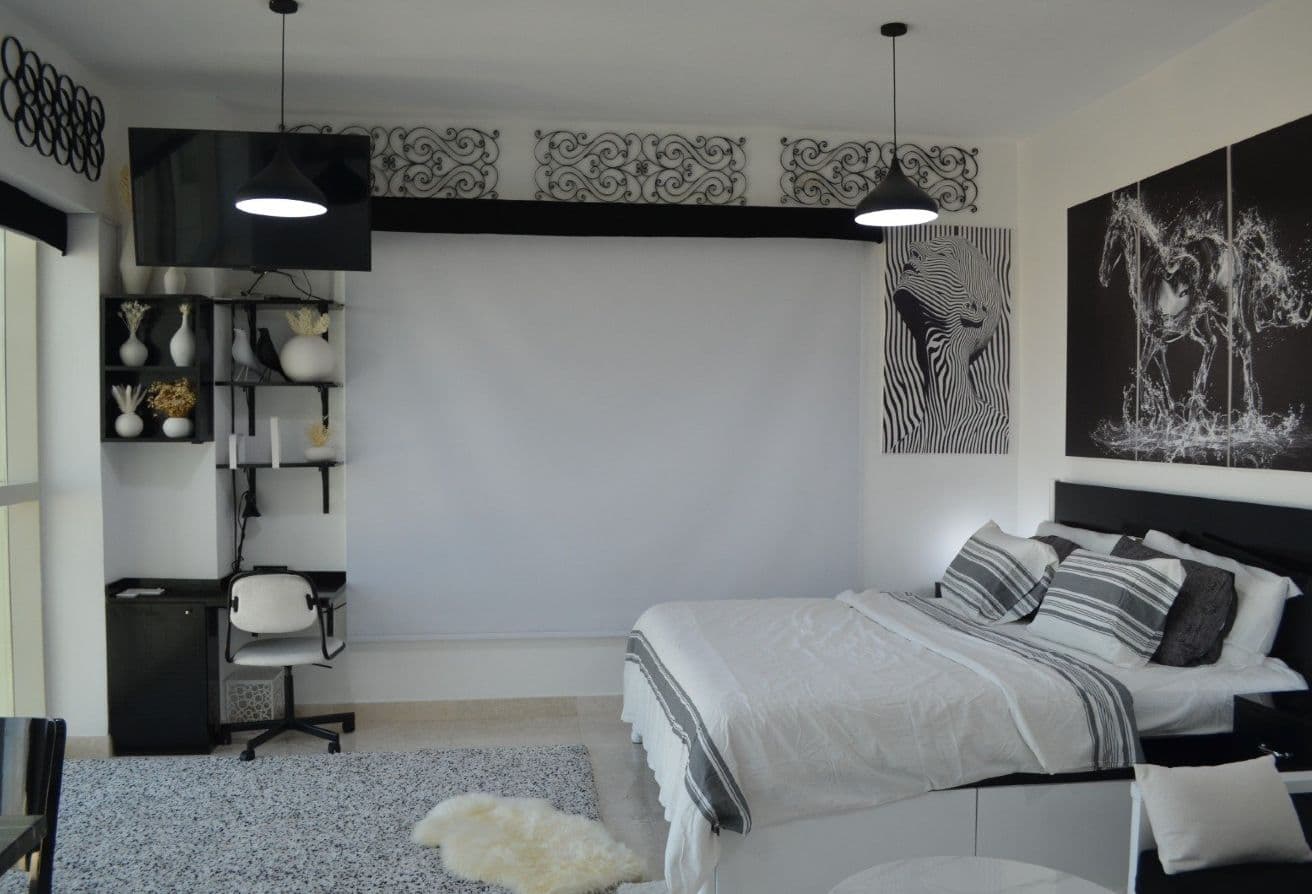 Charming Studio | High Floor | Stunning Views — 10