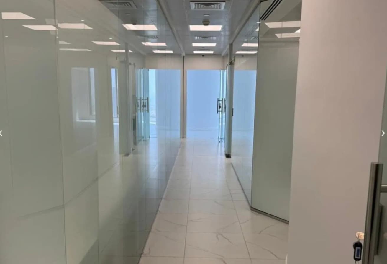 Canal View | Spacious Office | High Floor — 3