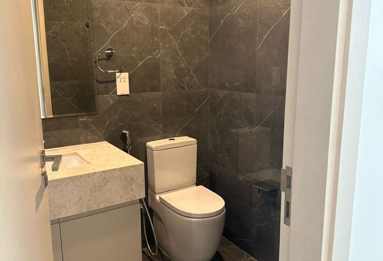 Beach Access | Huge Apartment | Partial Sea View — 17