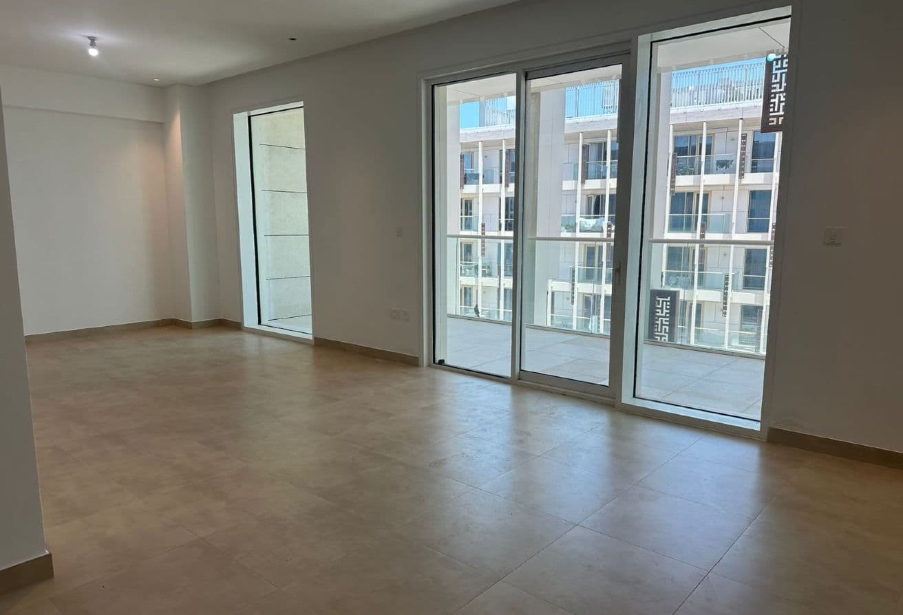 Beach Access | Huge Apartment | Partial Sea View