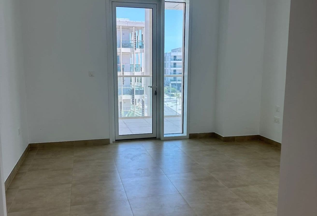 Beach Access | Huge Apartment | Partial Sea View — 5