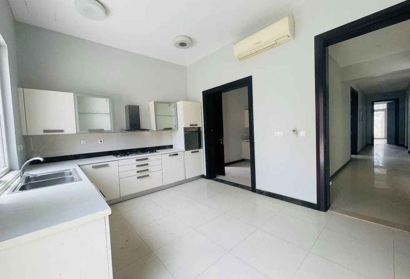 Private Pool | Fully Fitted Kitchen | Stand Alone — 6