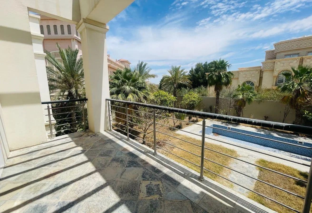 Private Pool | Fully Fitted Kitchen | Stand Alone — 9