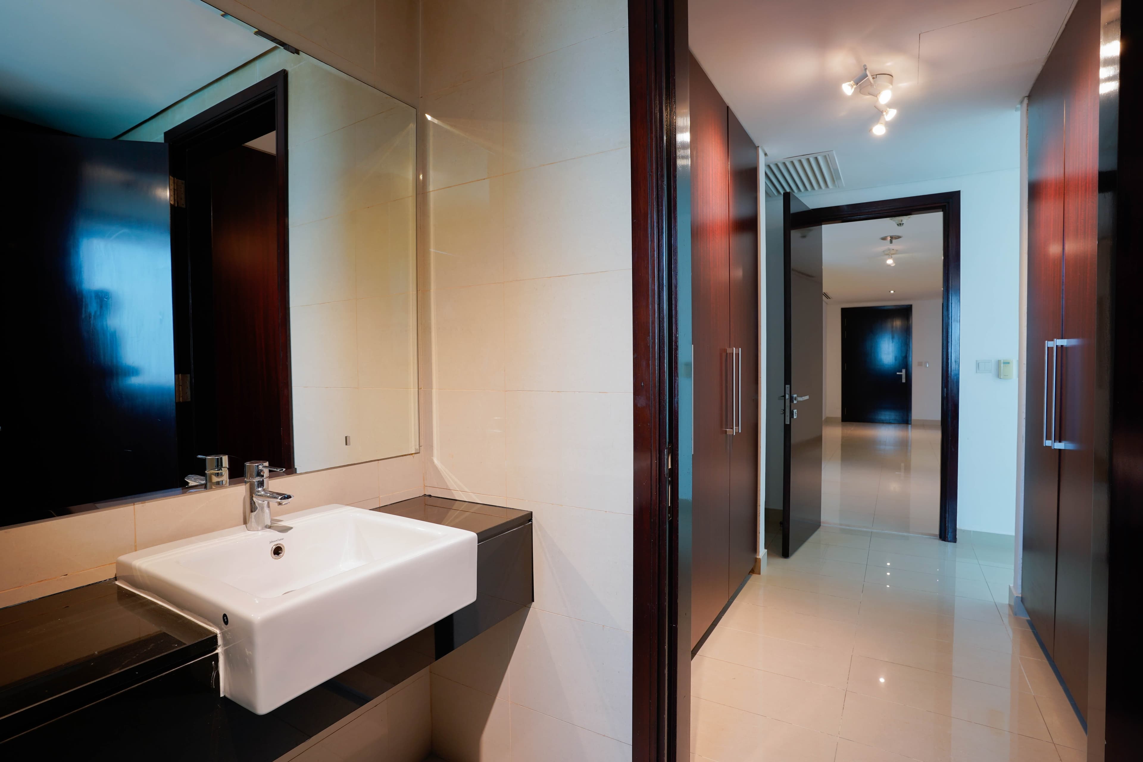 Huge Luxury 4BR+M | Stunning View | Ideal Location — 20