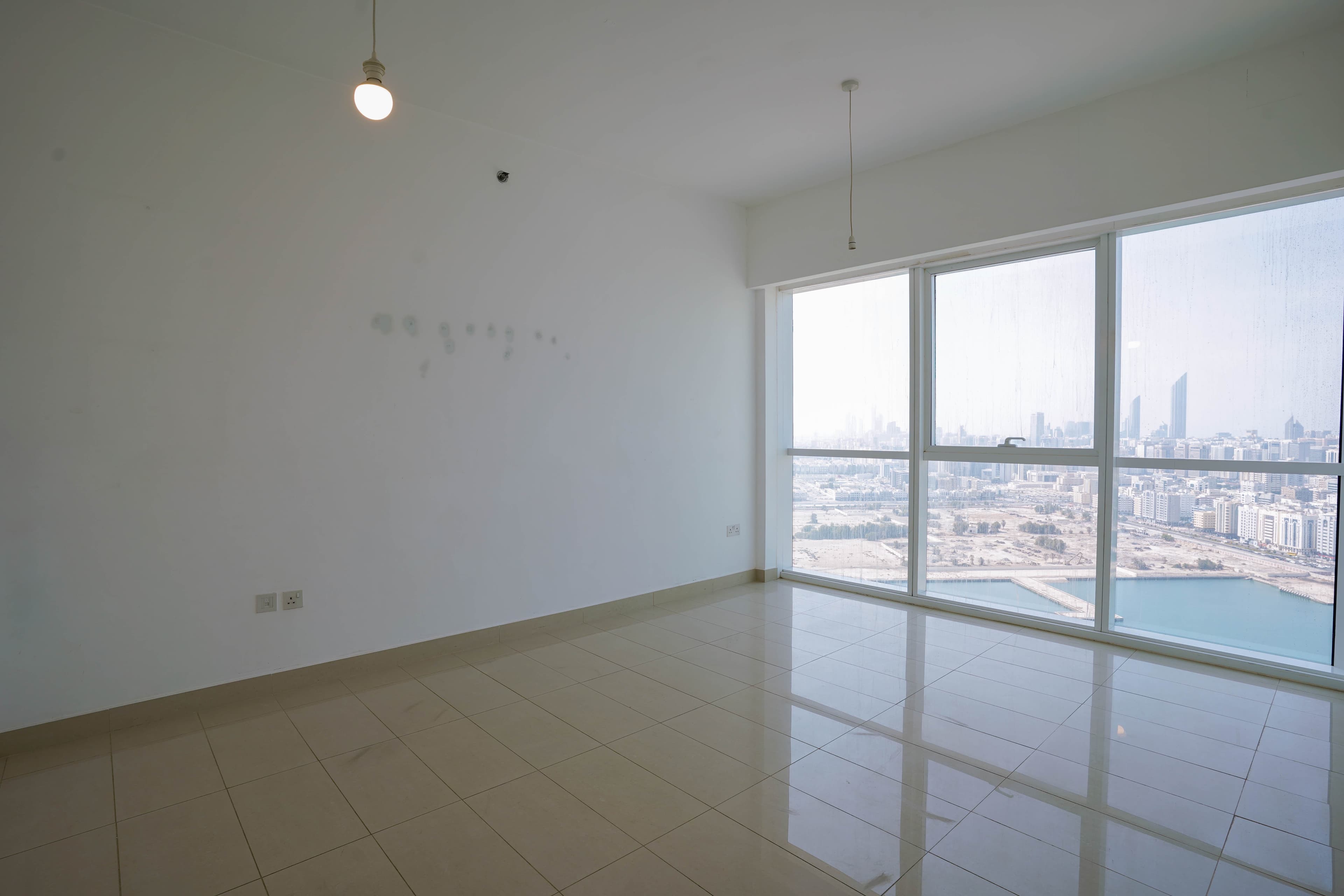 Huge Luxury 4BR+M | Stunning View | Ideal Location — 9