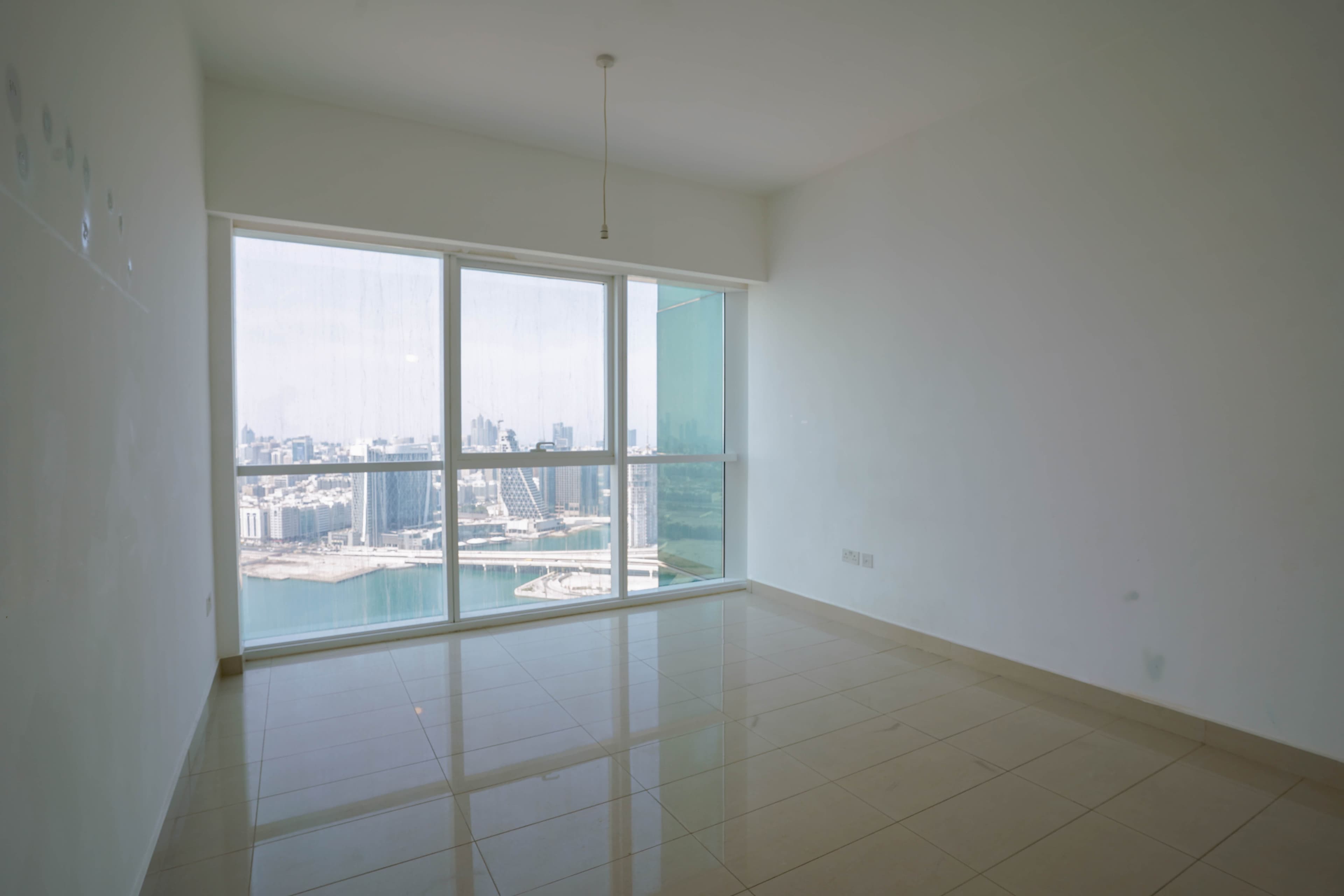Huge Luxury 4BR+M | Stunning View | Ideal Location — 10
