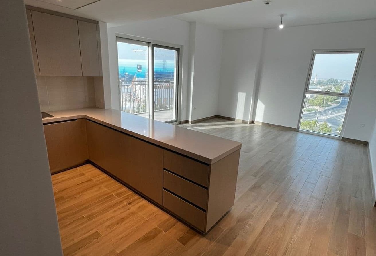 Corner Unit | Sea world & Ferrari View | Prime Loc — 2