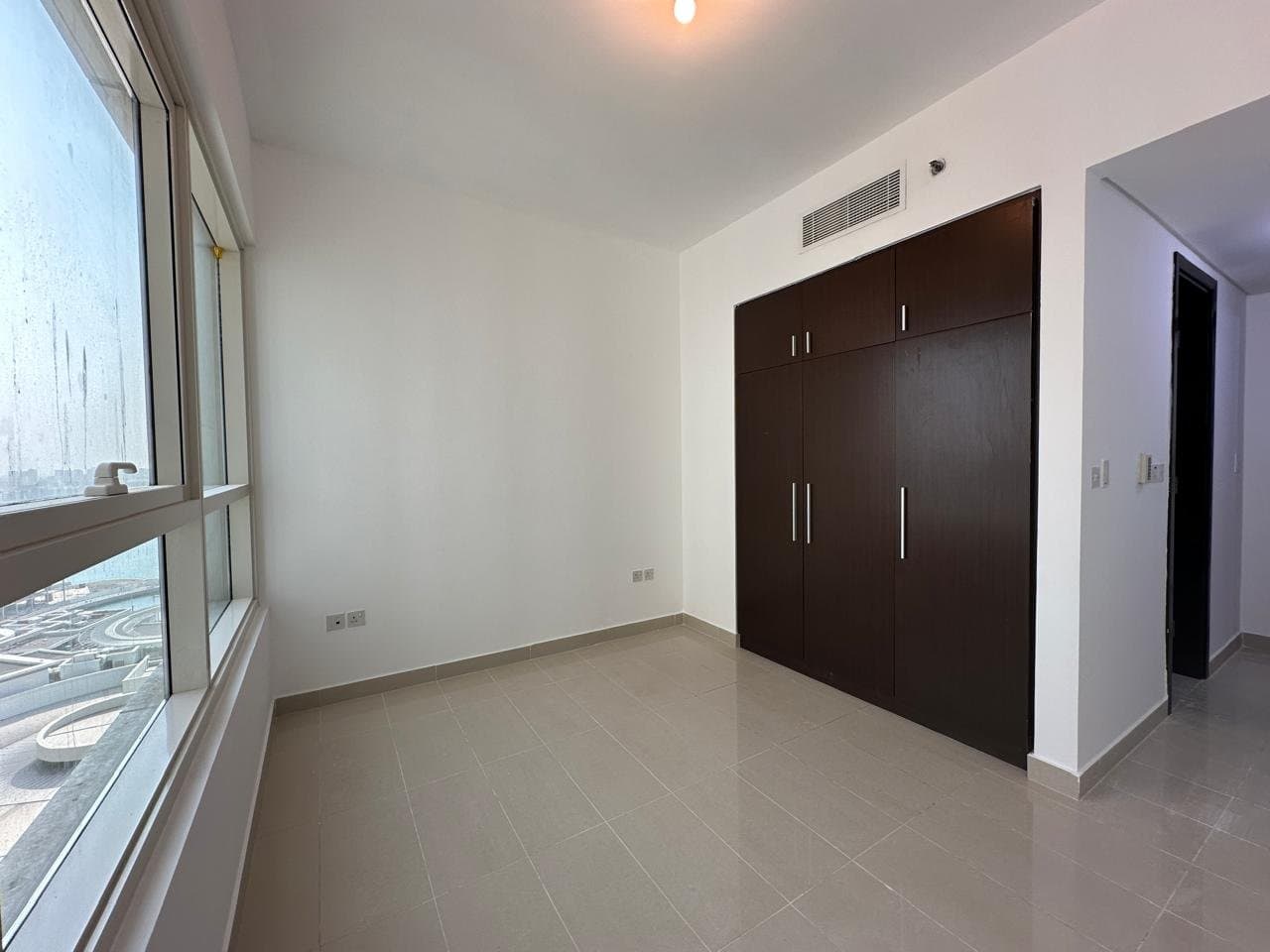 Elegant 2BR | Stunning Sea View | Prime Area — 7