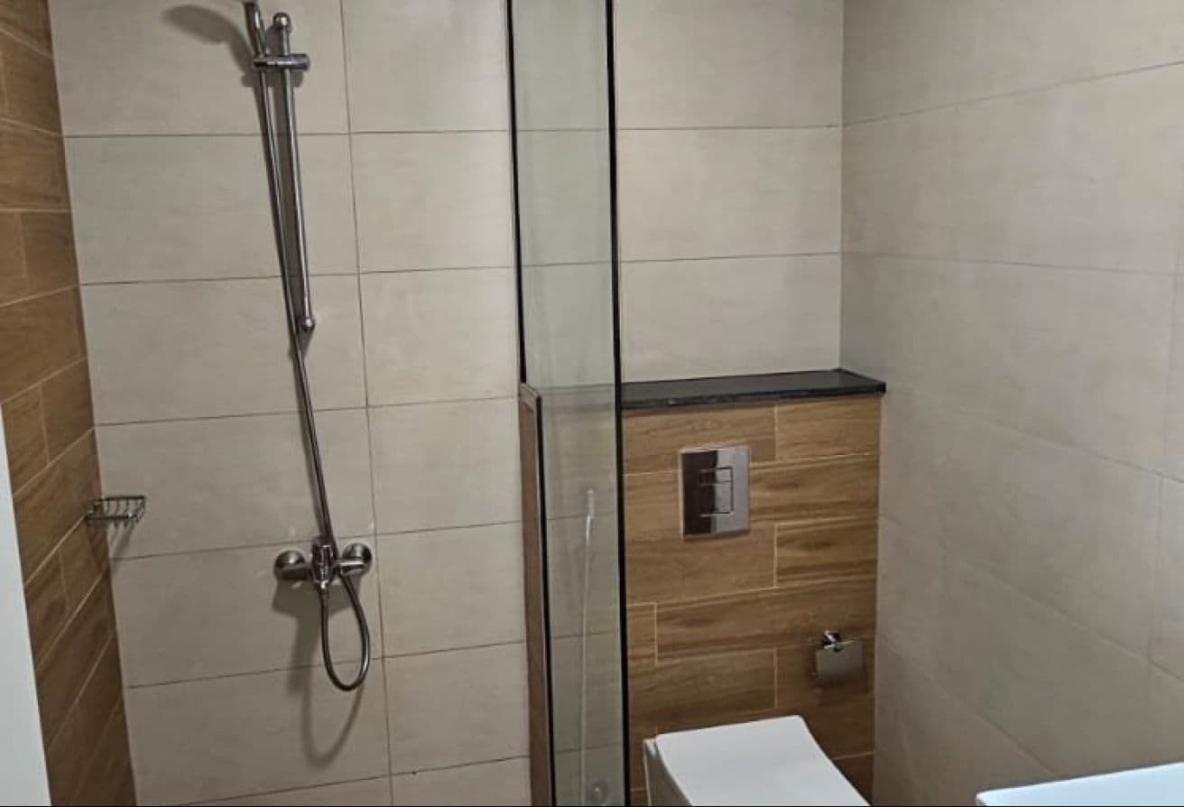 Elegant 2BR | Canal View | Prime Location — 5