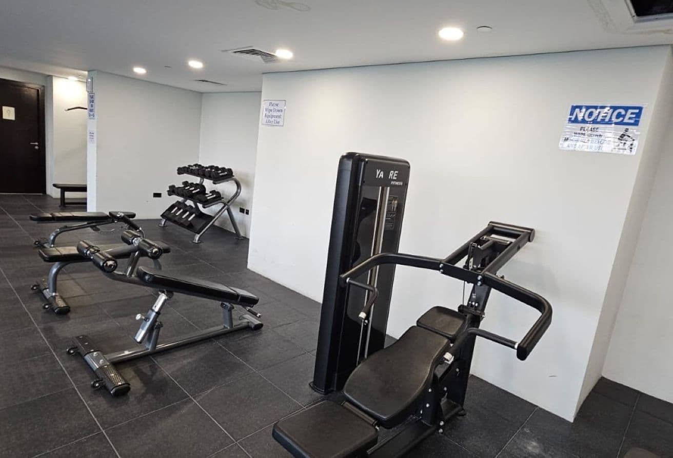 Elegant 2BR | Canal View | Prime Location — 10