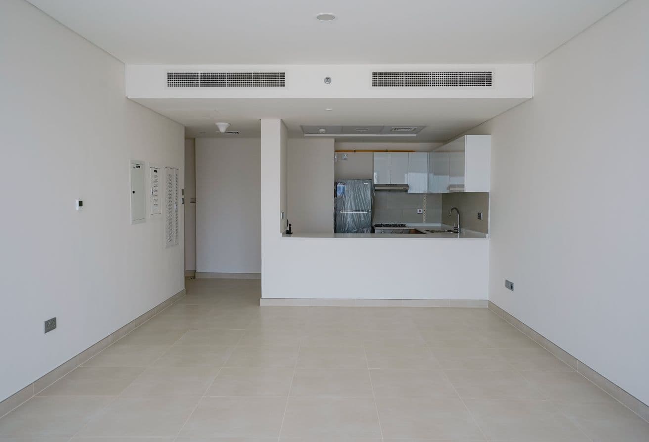 Brand New 1BR | City View | High floor — 6