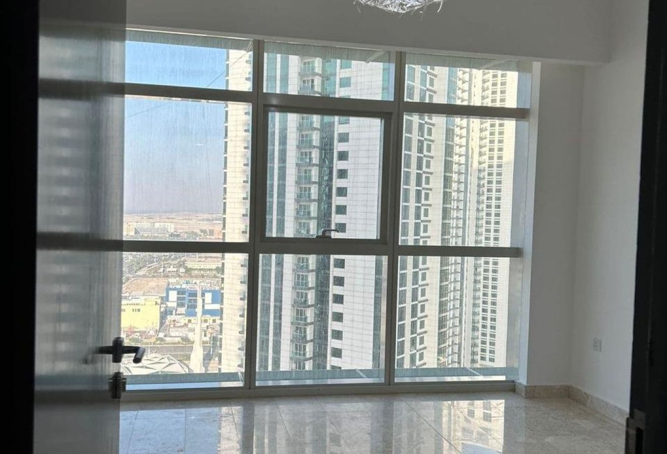 Stunning 2BR | High Floor | Amazing Views — 3
