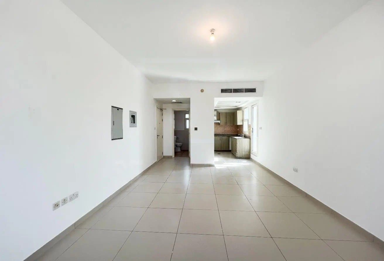 Big Layout Studio | Vacant | Balcony — 2