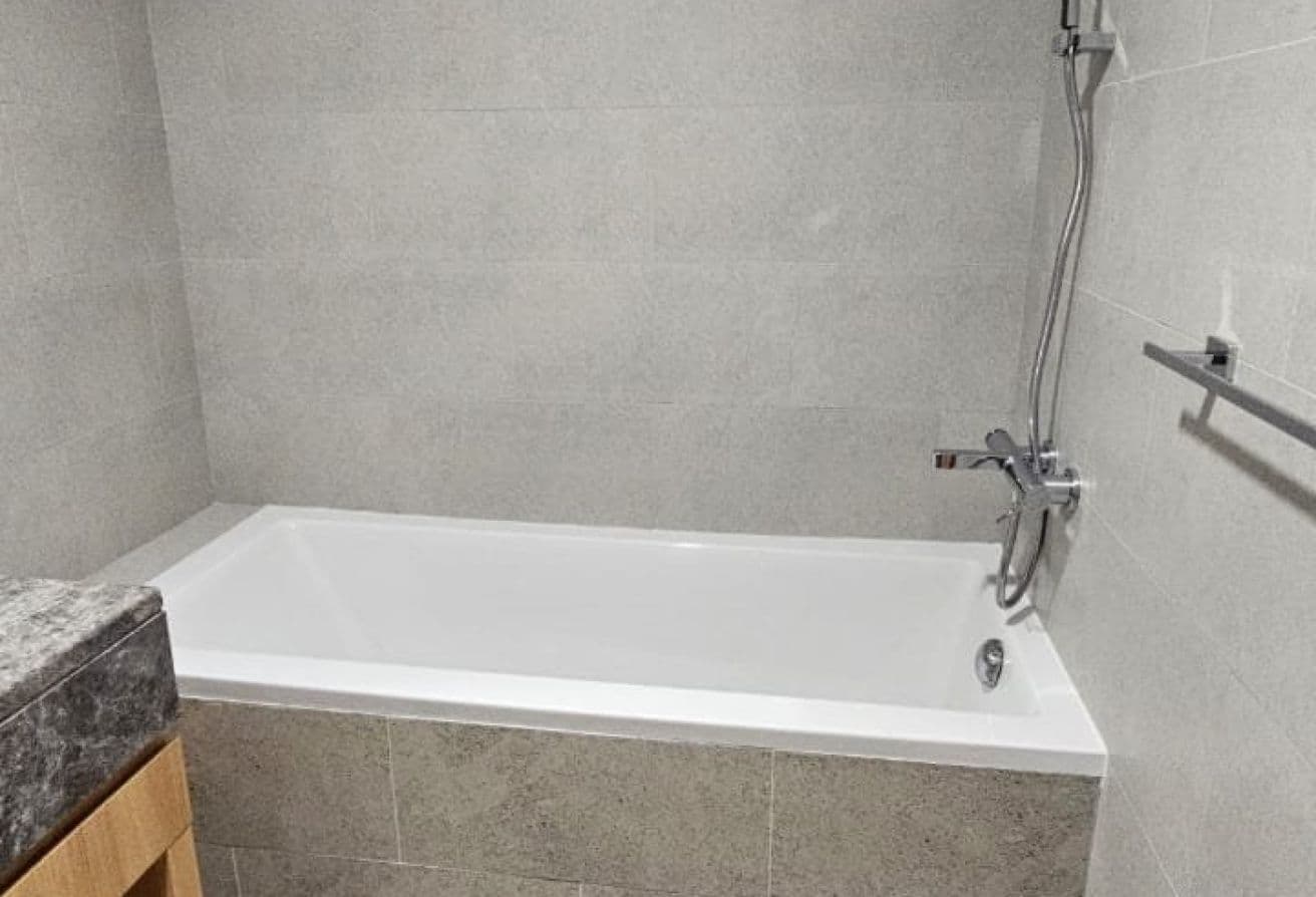 Canal View | Vacant | 3BR+M Townhouse — 19