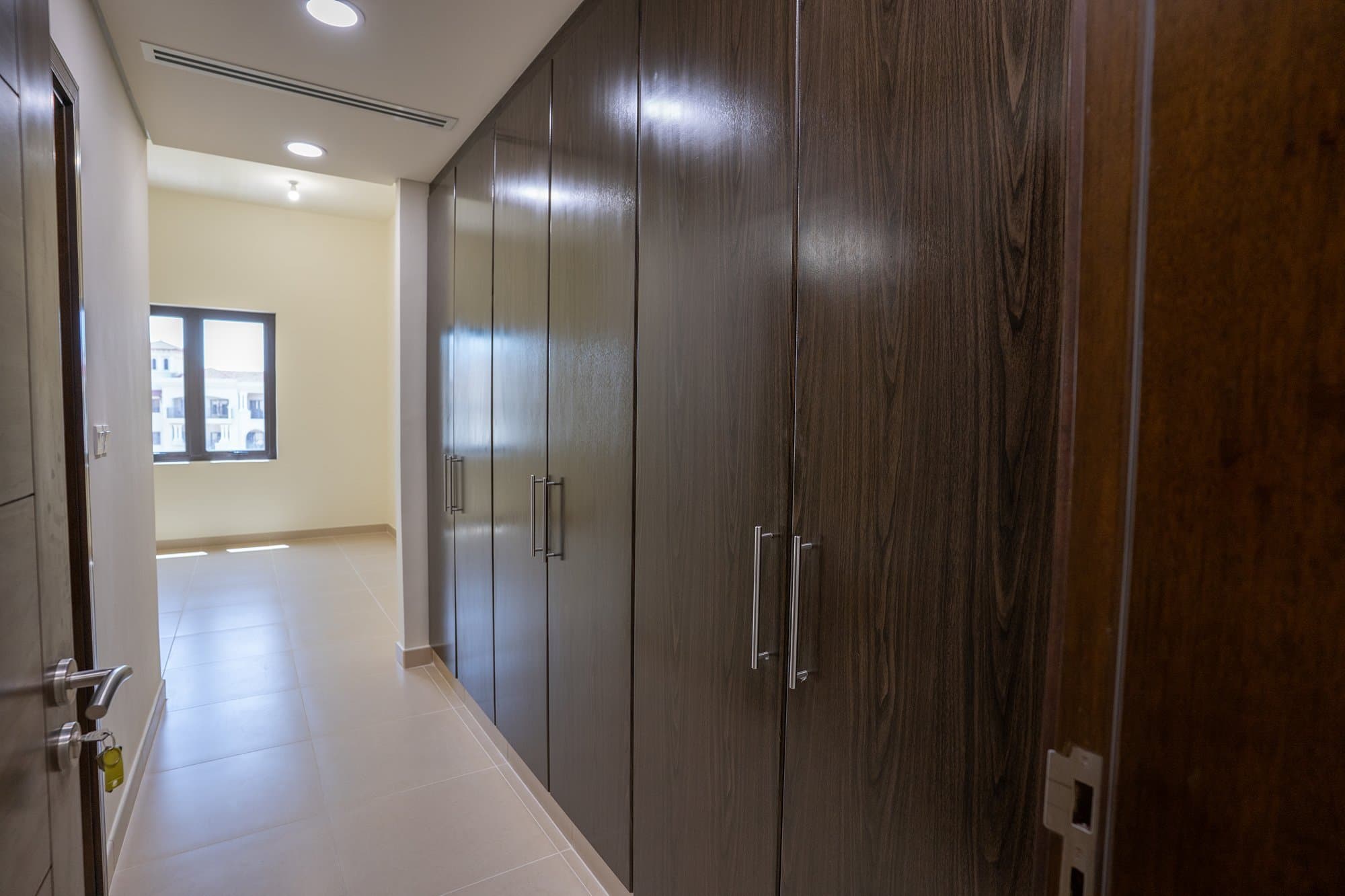 Partial Sea View | Spacious Apartment | Vacant — 8