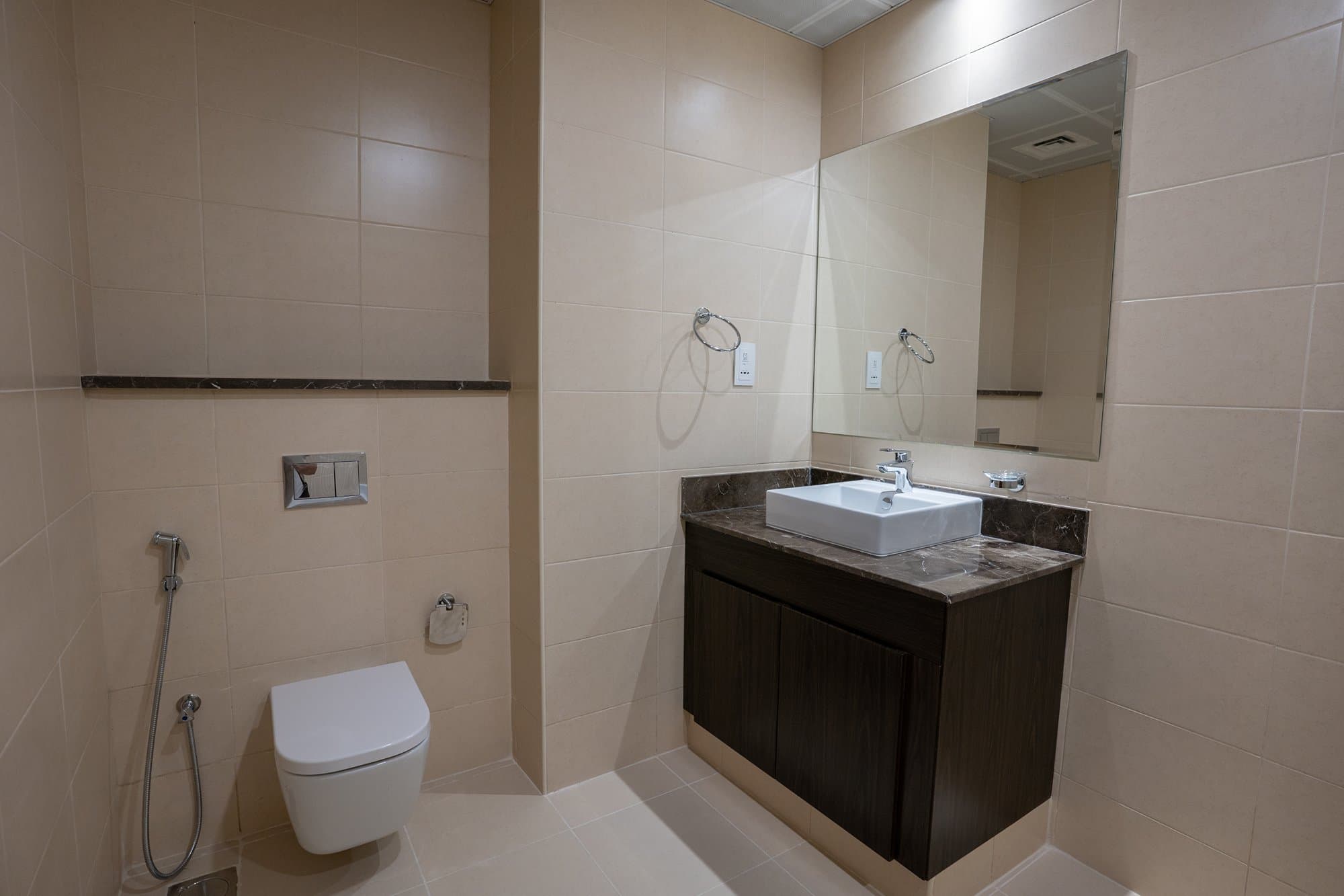 Partial Sea View | Spacious Apartment | Vacant — 11