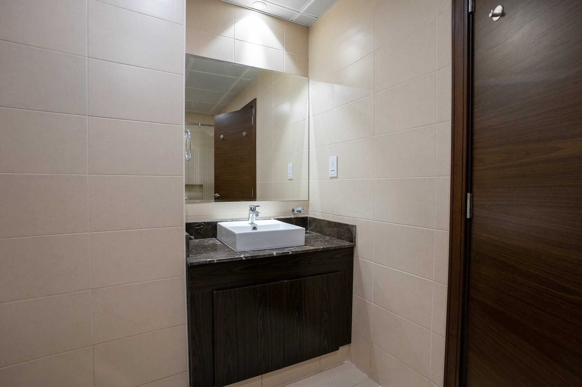 Partial Sea View | Spacious Apartment | Vacant — 15