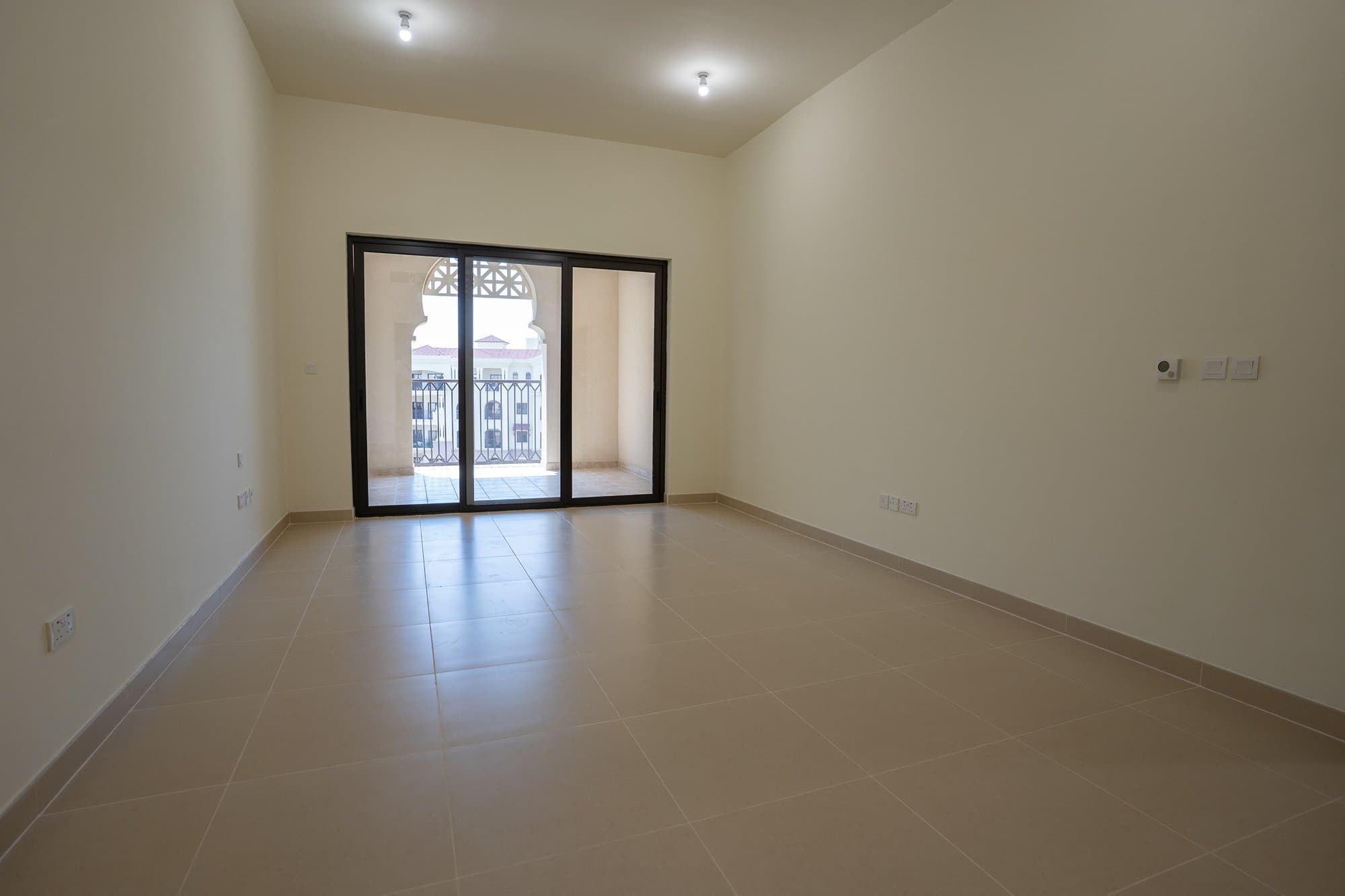 Partial Sea View | Spacious Apartment | Vacant — 5