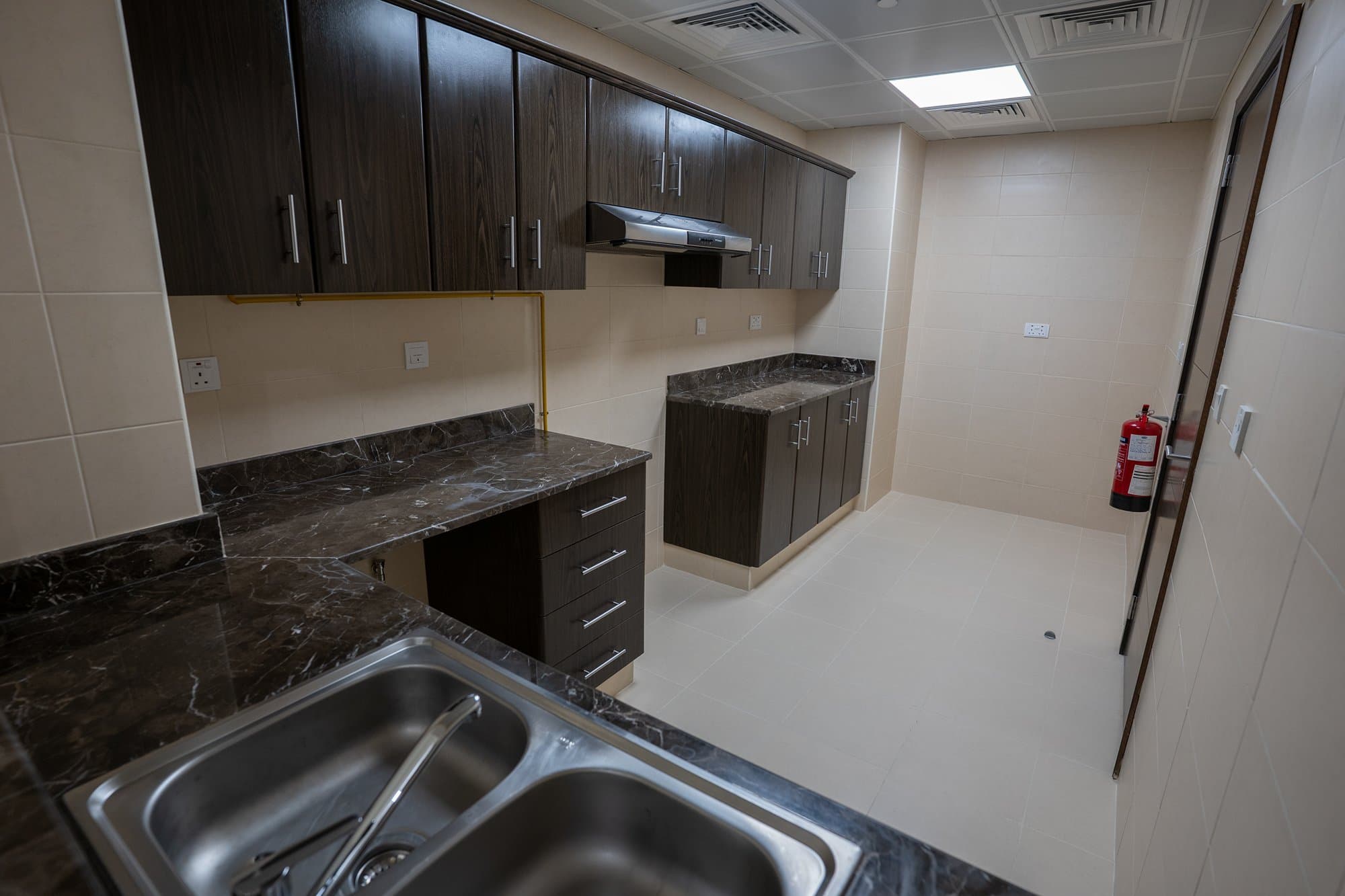 Partial Sea View | Spacious Apartment | Vacant — 10