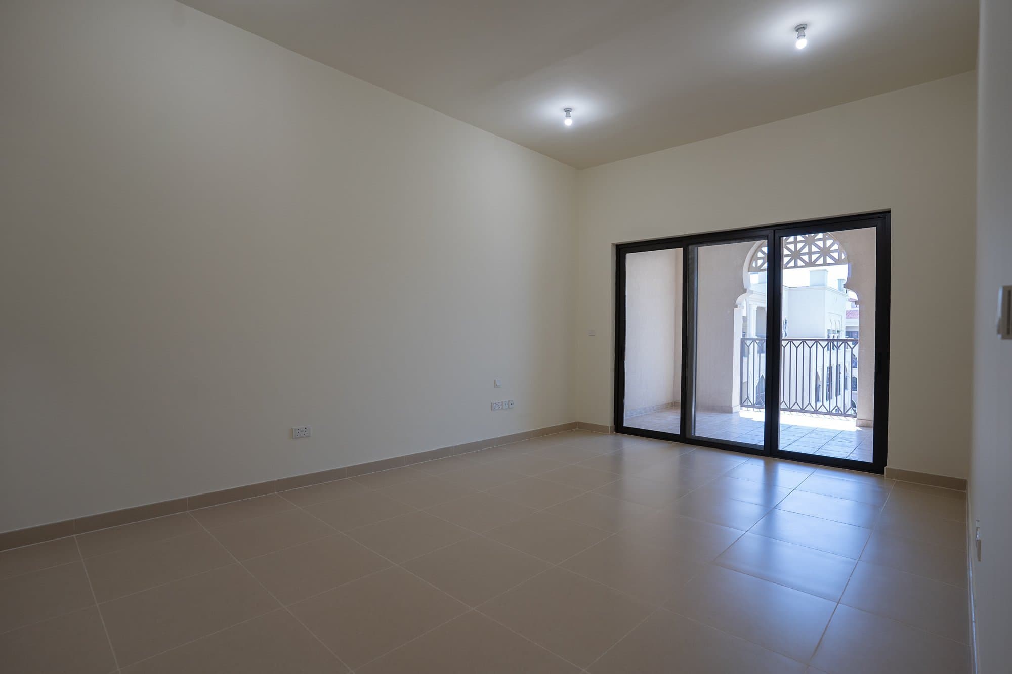 Partial Sea View | Spacious Apartment | Vacant — 4