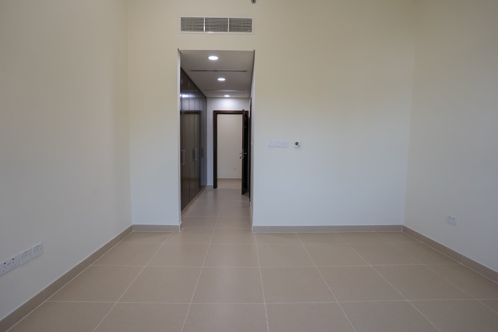 Partial Sea View | Spacious Apartment | Vacant — 9