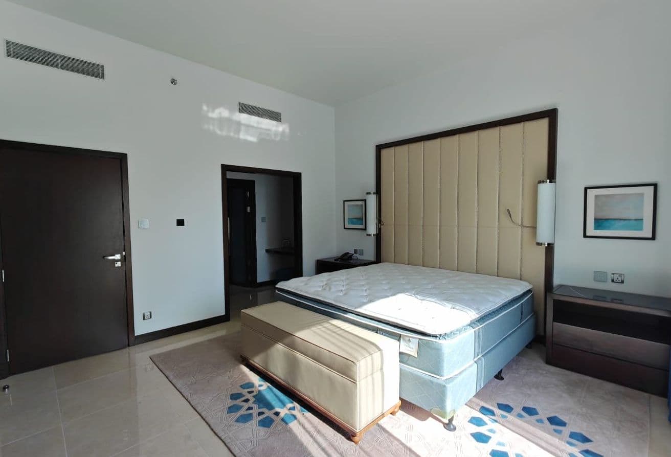 Fully Furnished | Sea View | Luxury Living — 10