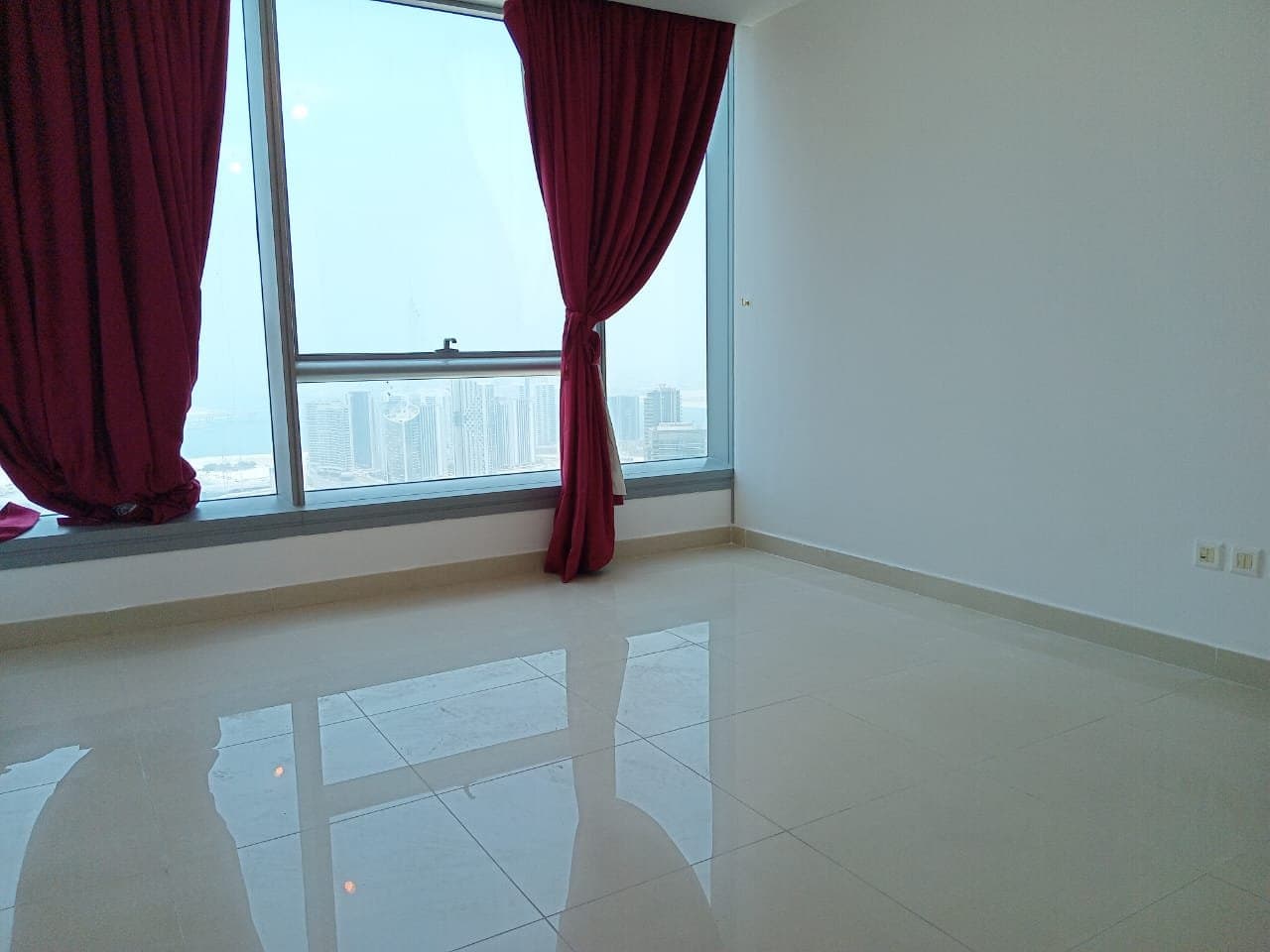 Stunning 2BR | High Floor | Prime Location — 7