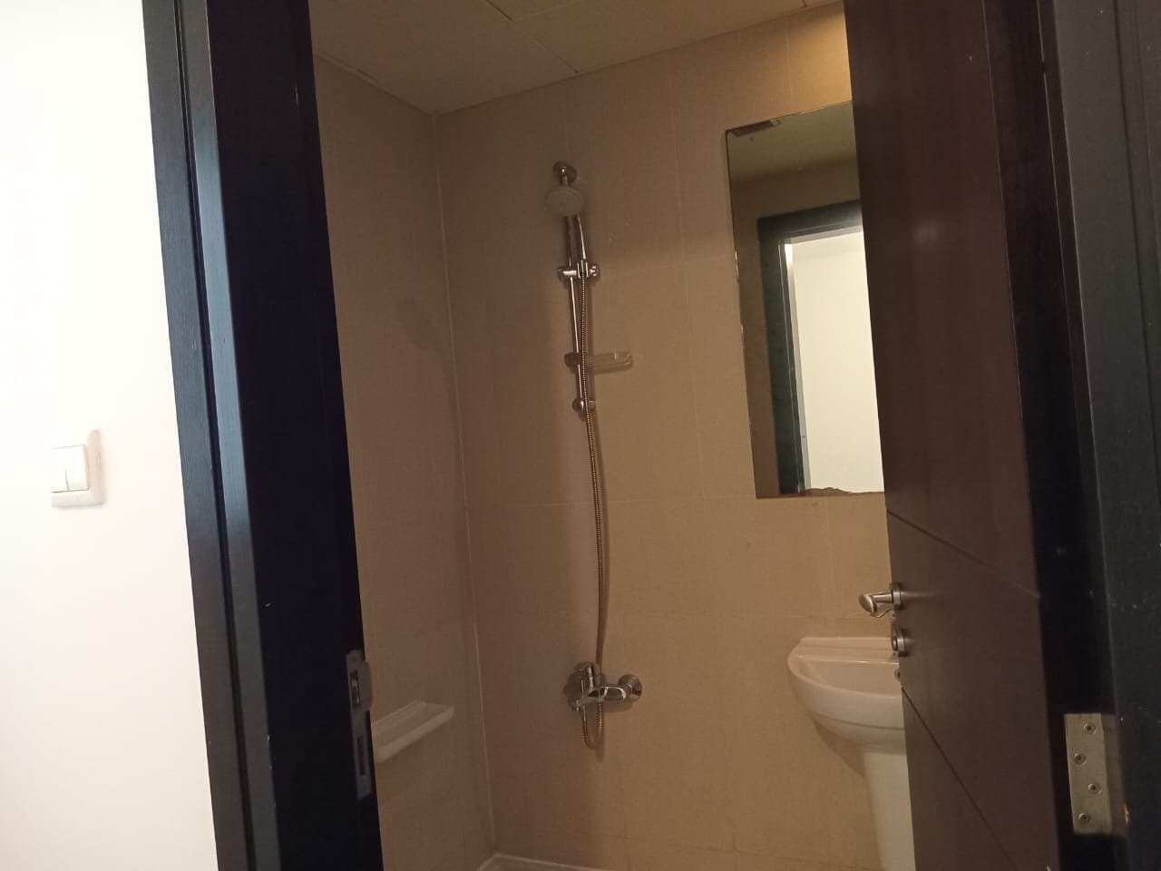 Stunning 2BR | High Floor | Prime Location — 9