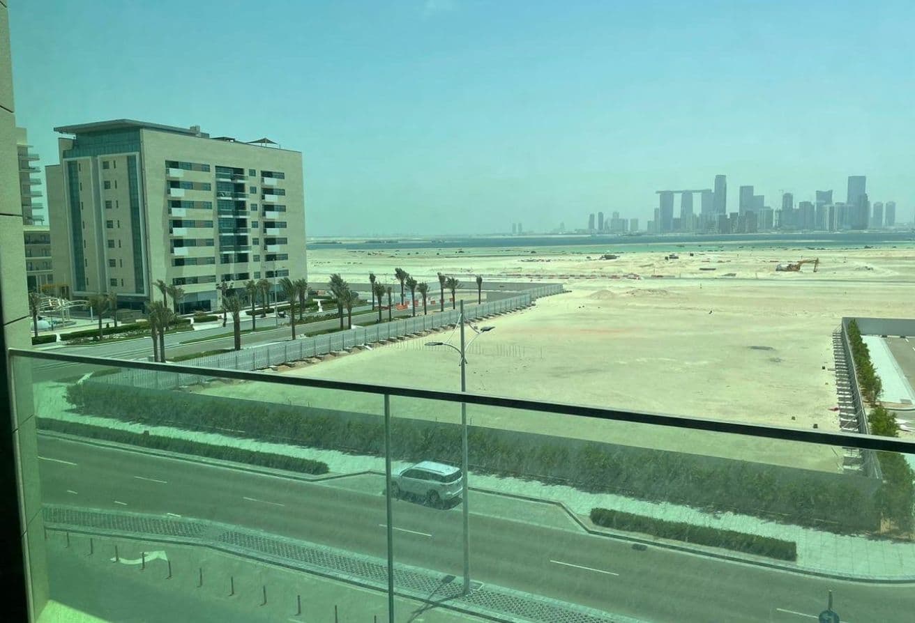 Furnished |Sea view |Prime Location — 11